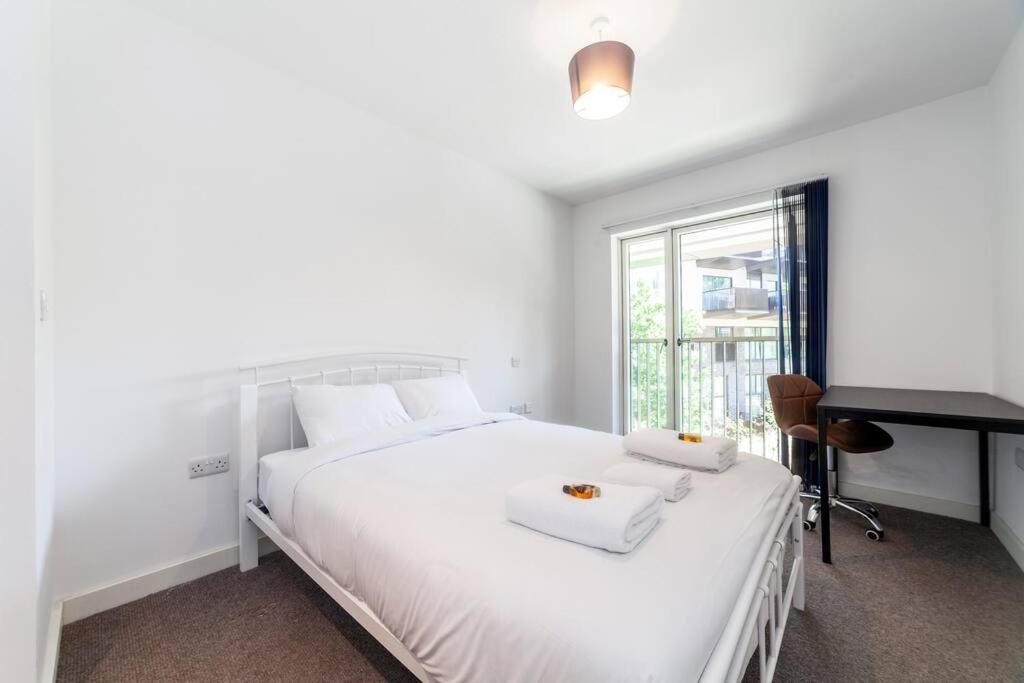 Stunning New 3 Bdr Duplex Wbalcony, East London Apartment Bagian luar foto