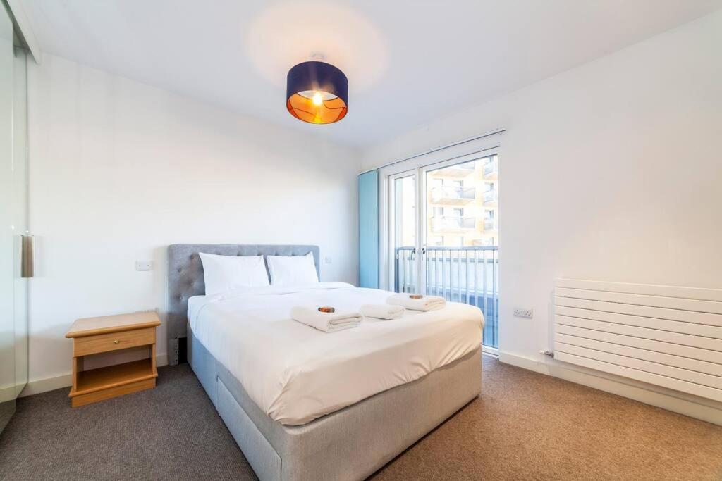 Stunning New 3 Bdr Duplex Wbalcony, East London Apartment Bagian luar foto