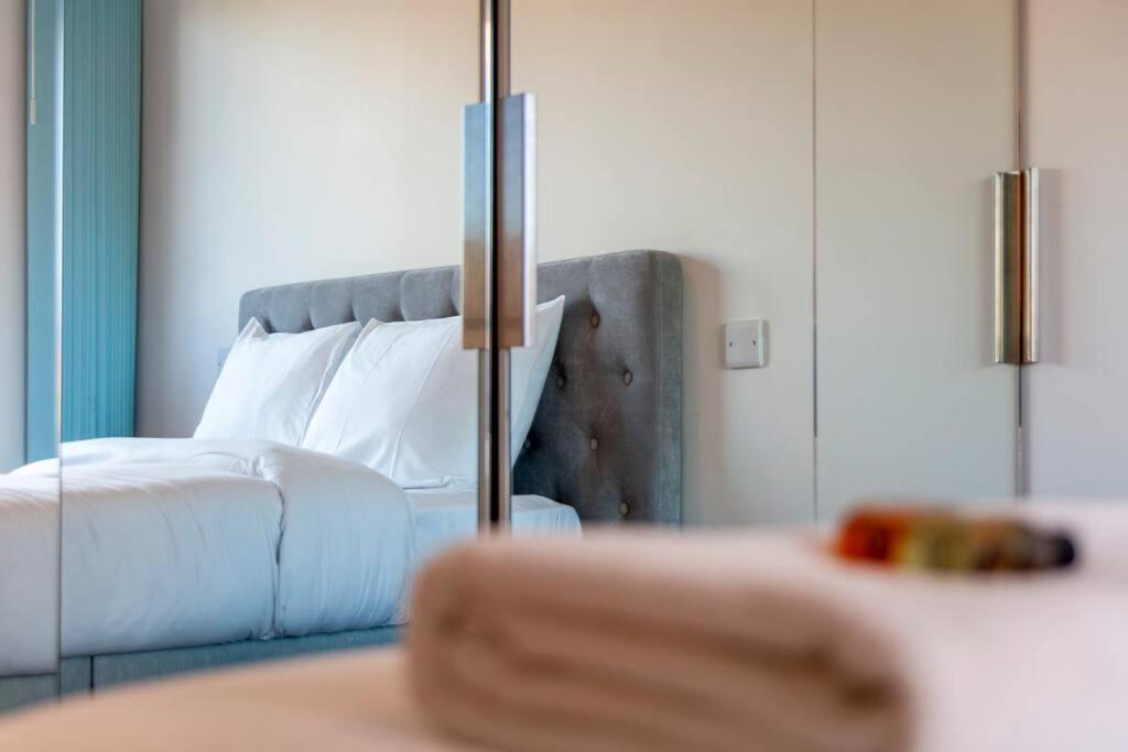 Stunning New 3 Bdr Duplex Wbalcony, East London Apartment Bagian luar foto